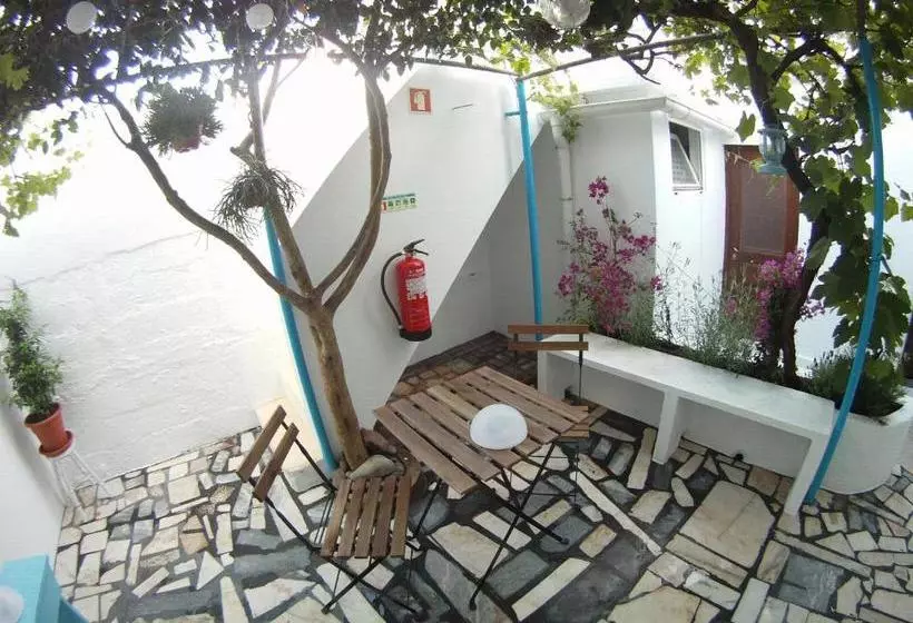 Ahoy Porto Covo Hostel