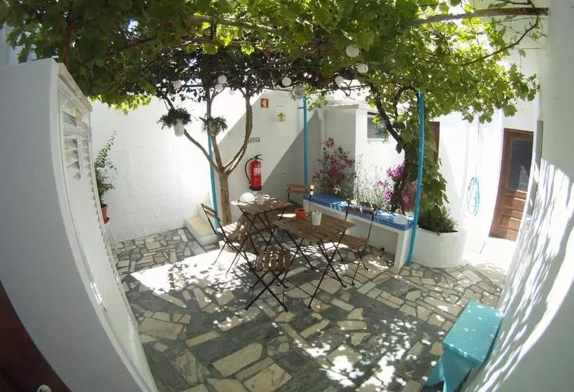 Ahoy Porto Covo Hostel