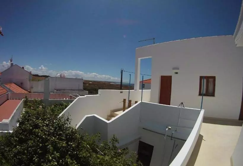 Ahoy Porto Covo Hostel