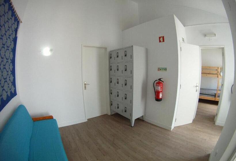 Ahoy Porto Covo Hostel