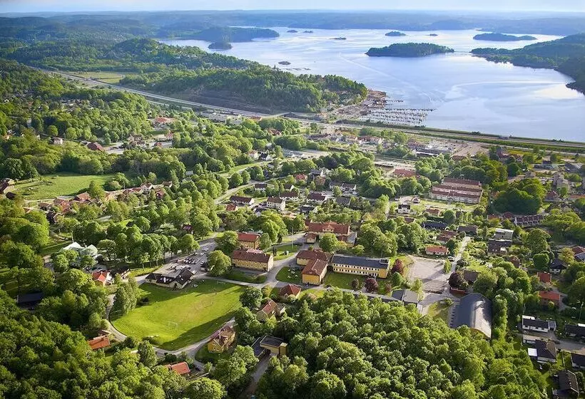 ユースホステル Ljungskile Folkhögskola Kurs & Konferens L