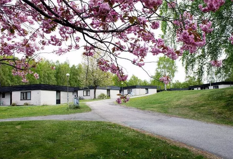 Retkeilymaja Nordiska Folkhogskolan Bed And Breakfast