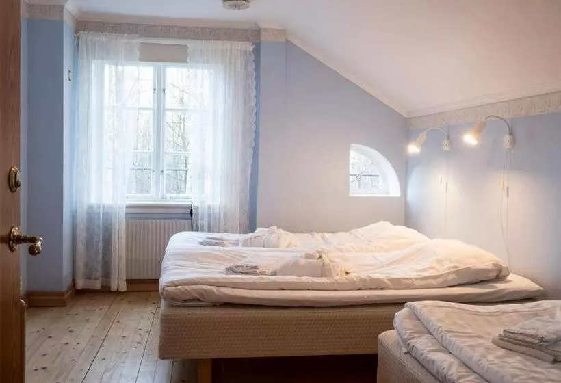 Retkeilymaja Nordiska Folkhogskolan Bed And Breakfast