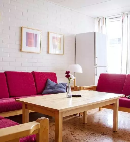 Retkeilymaja Nordiska Folkhogskolan Bed And Breakfast