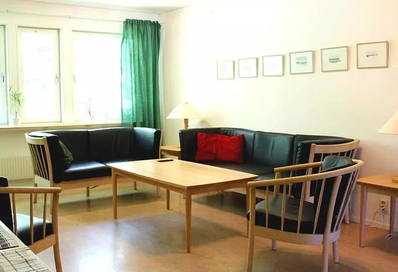 Retkeilymaja Nordiska Folkhogskolan Bed And Breakfast
