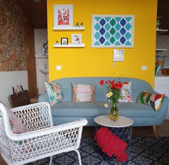 هاستل Sunlight House