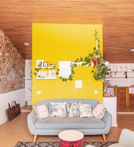 هاستل Sunlight House