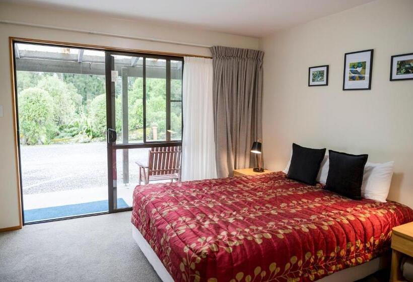 Asure Aspiring Court Motel