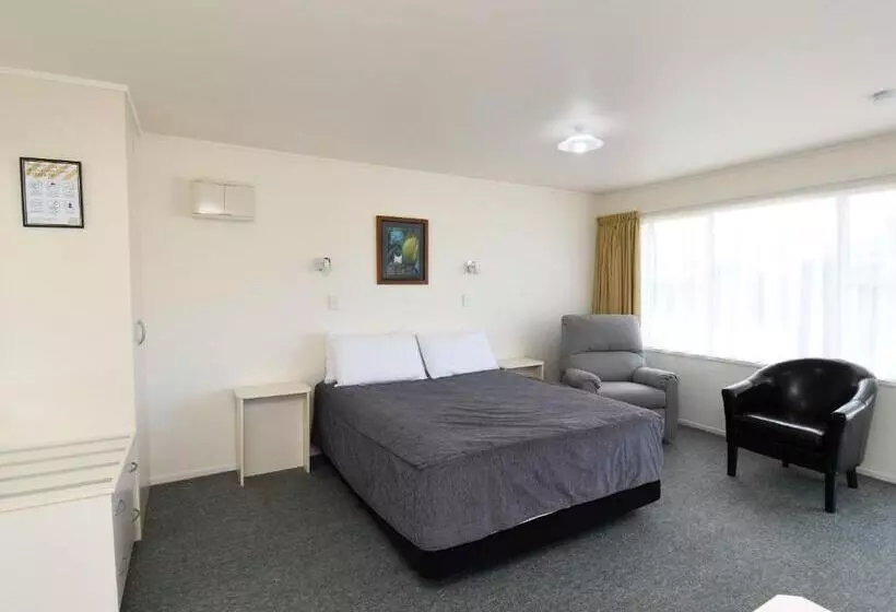 Avon Motel