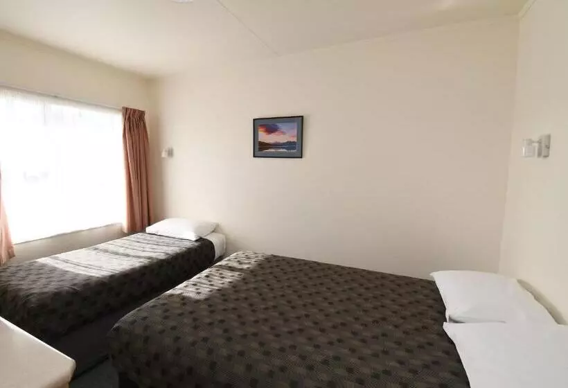 Avon Motel
