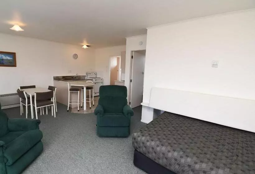 Avon Motel