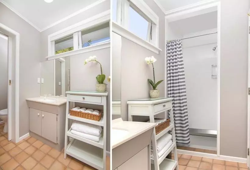 Botanica Bed And Breakfast
