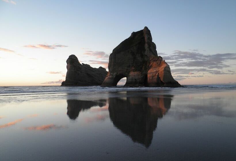 Collingwood Park Motel