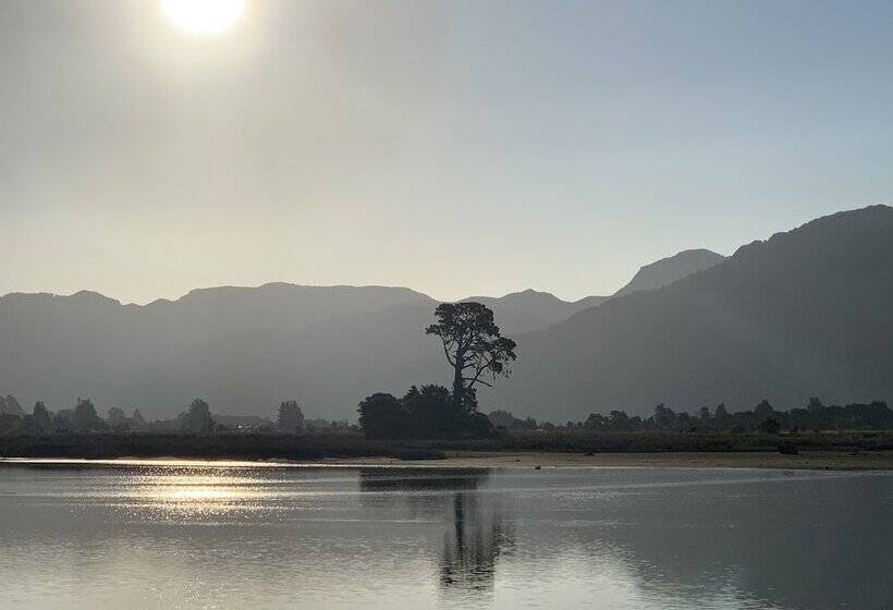 Collingwood Park Motel