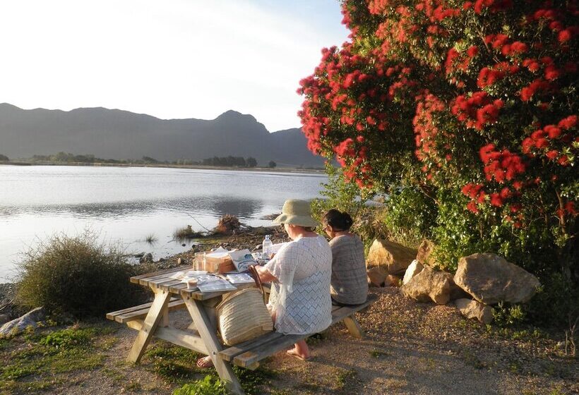 Collingwood Park Motel