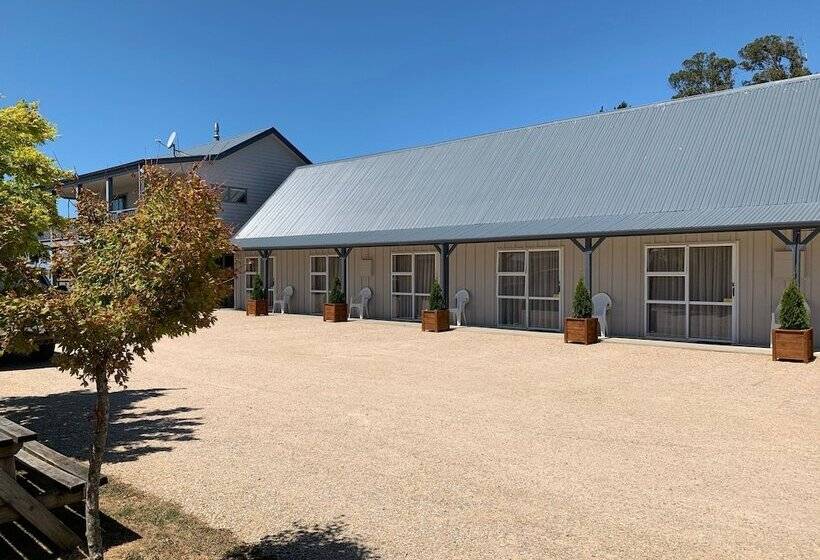 Collingwood Park Motel