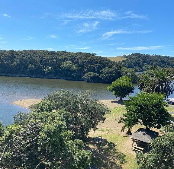 Waterfalls Estate Motel & Campground