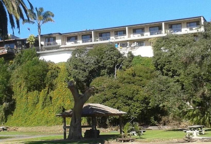 Waterfalls Estate Motel & Campground