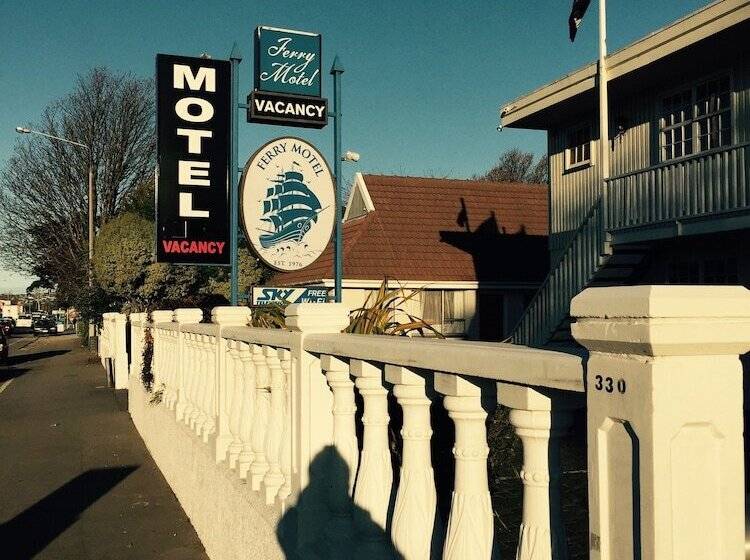 Ferry Motel