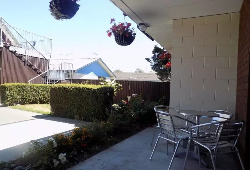 Garden City Motel