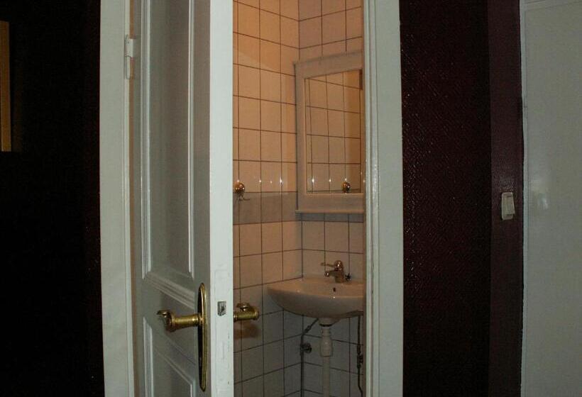 هتل Hellefors Herrgård