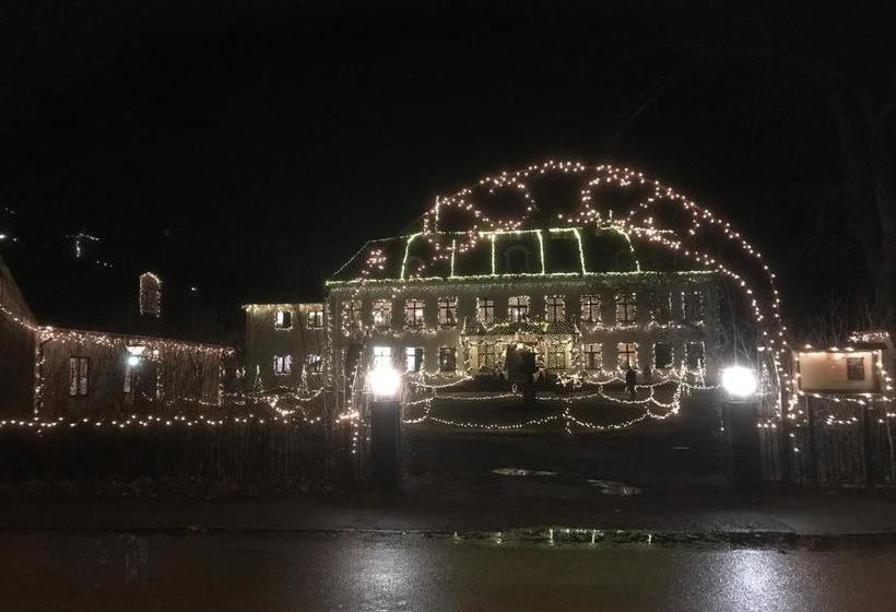 هتل Hellefors Herrgård