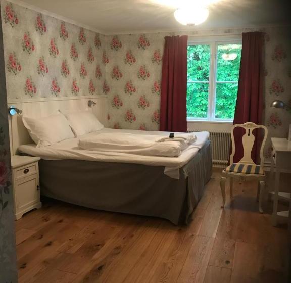 هتل Hellefors Herrgård