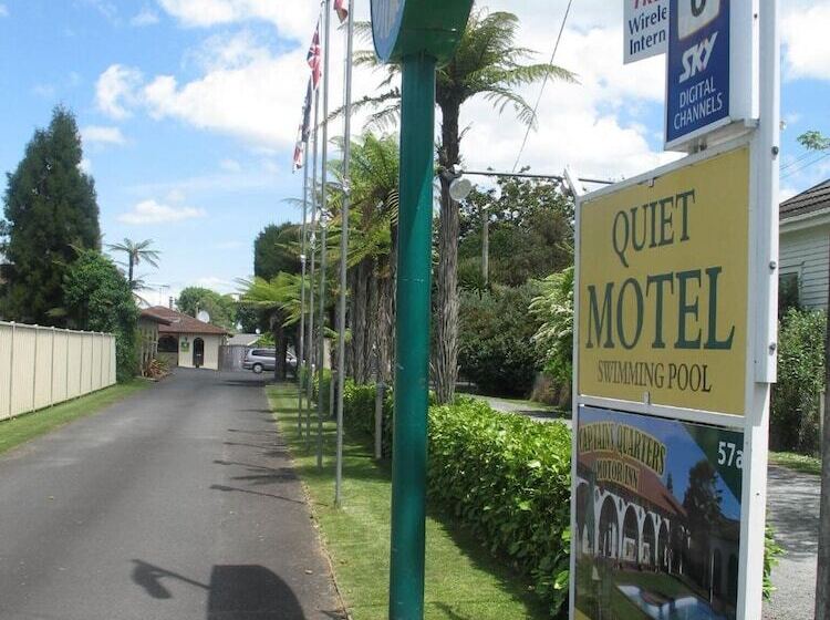 מוטל Captains Quarters Motor Inn