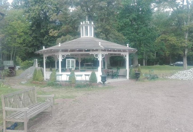 Nygårds Herrgård Bed & Breakfast