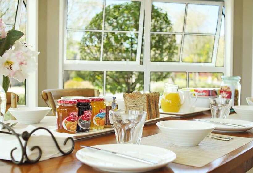 Olive House Bed And Breakfast