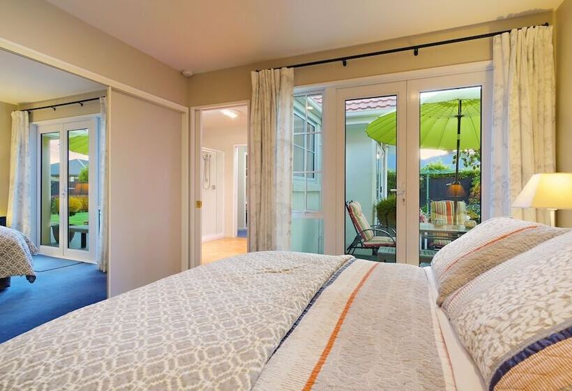 Olive House Bed And Breakfast