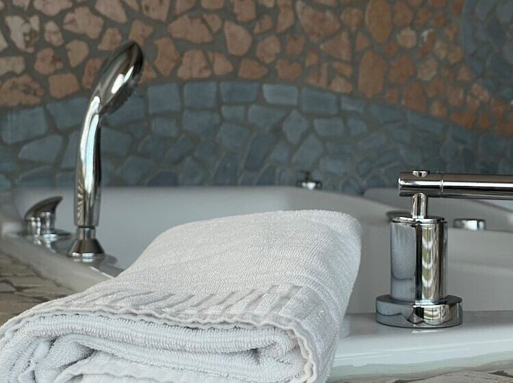 אתר נופש L Gyllene Hornet