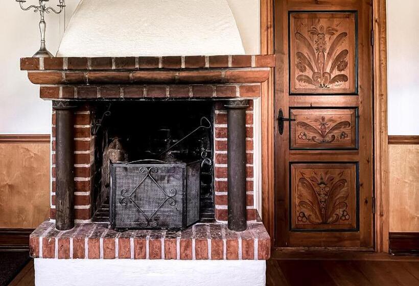 אתר נופש L Gyllene Hornet