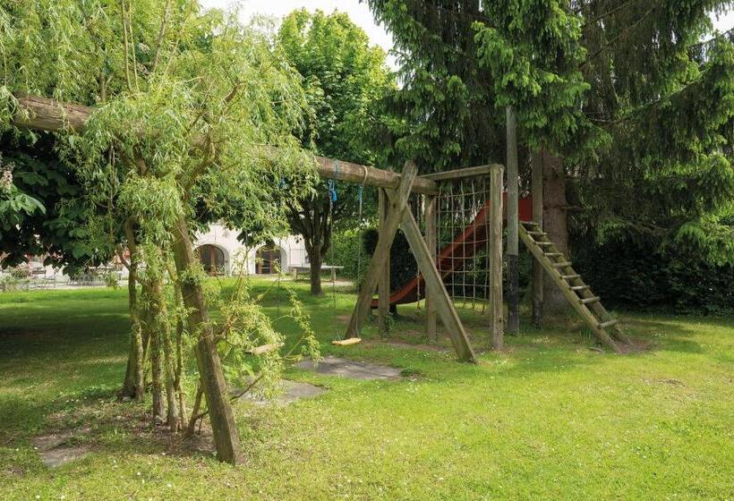 Avenches Youth Hostel