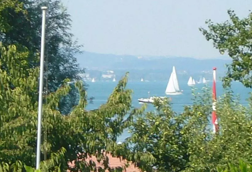 ベッドアンドブレックファースト Reni S Oase Am Bodensee