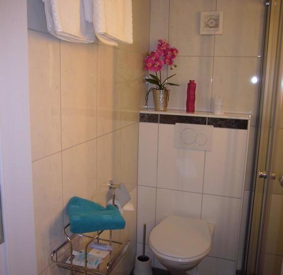 住宿加早餐  Reni S Oase Am Bodensee