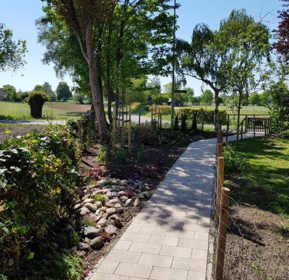 Bed & Breakfast De Lindehoek
