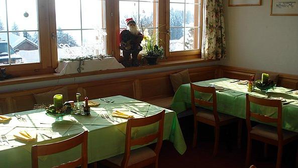 호텔 Und Restaurant Chäseren