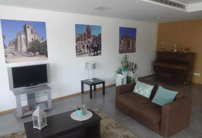 Hotelli Bonjardim