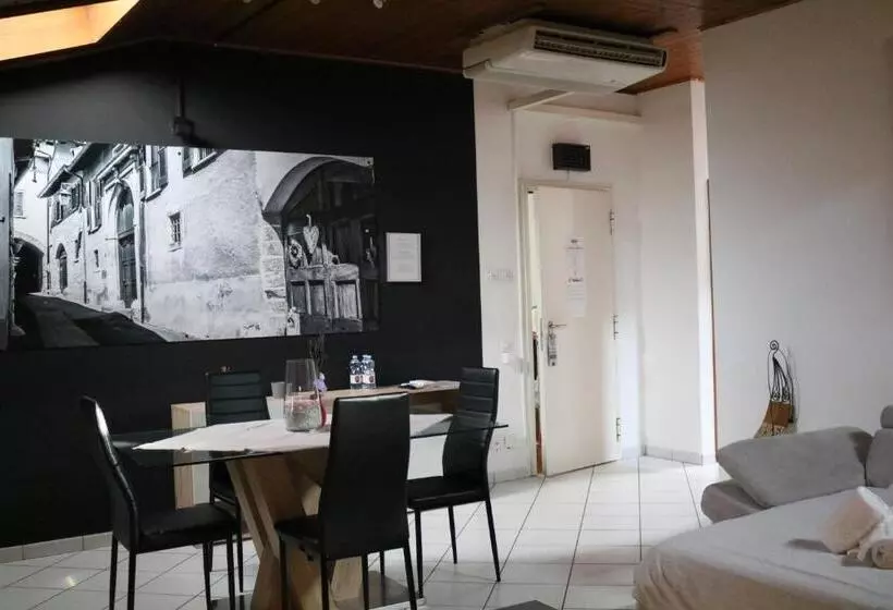 ホテル Borgovecchio Albergo