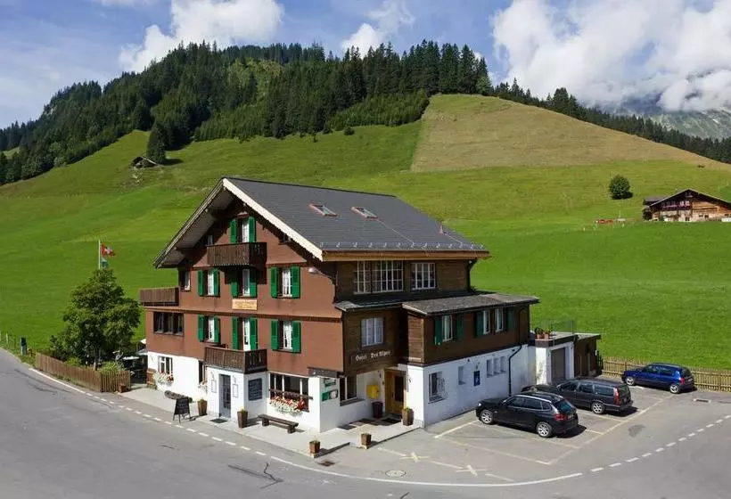 هتل Des Alpes
