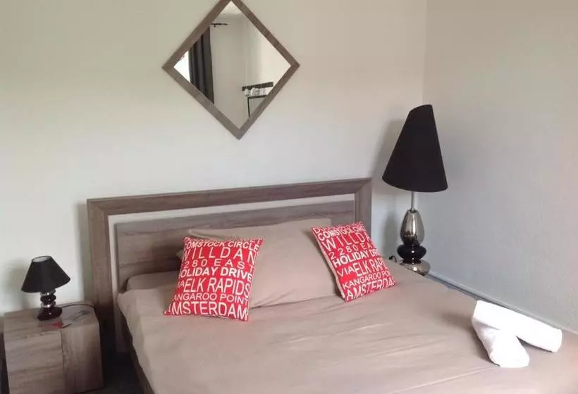 هتل Hôtel De La Gare Hg