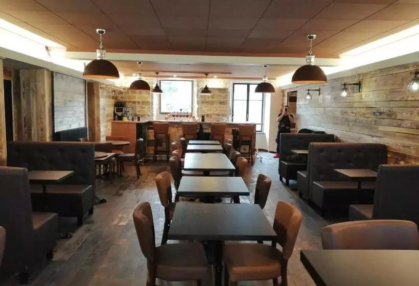 هتل Hôtel De La Gare Hg