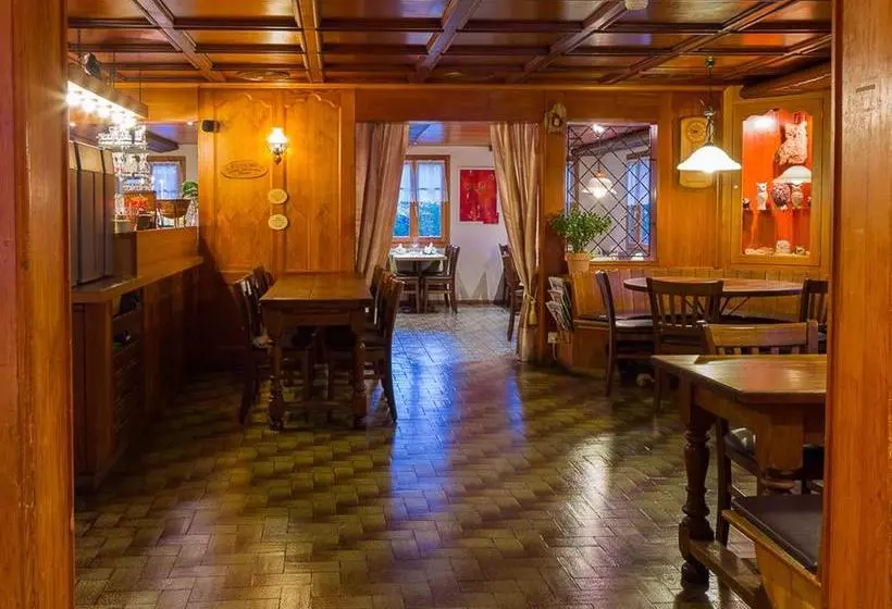 ホテル Swiss Lodge Joopi