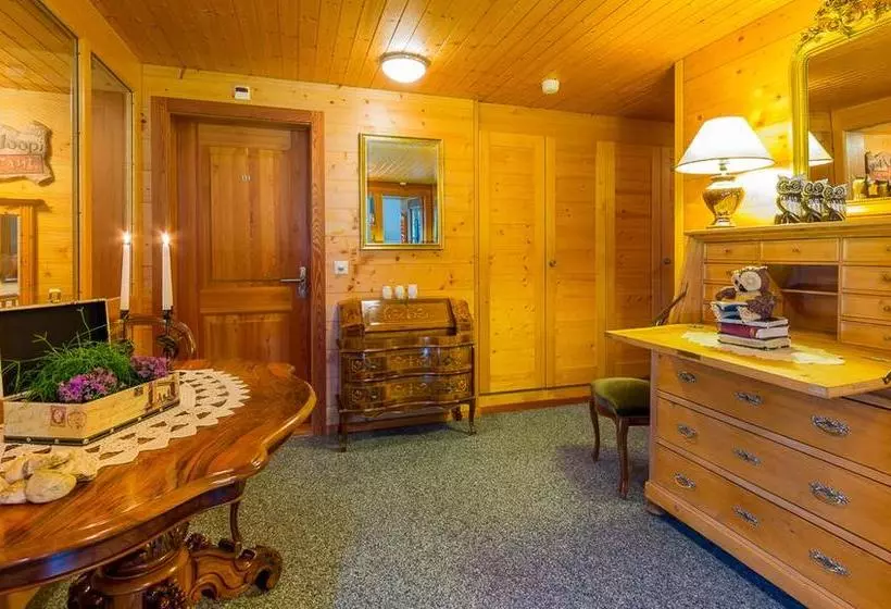 ホテル Swiss Lodge Joopi