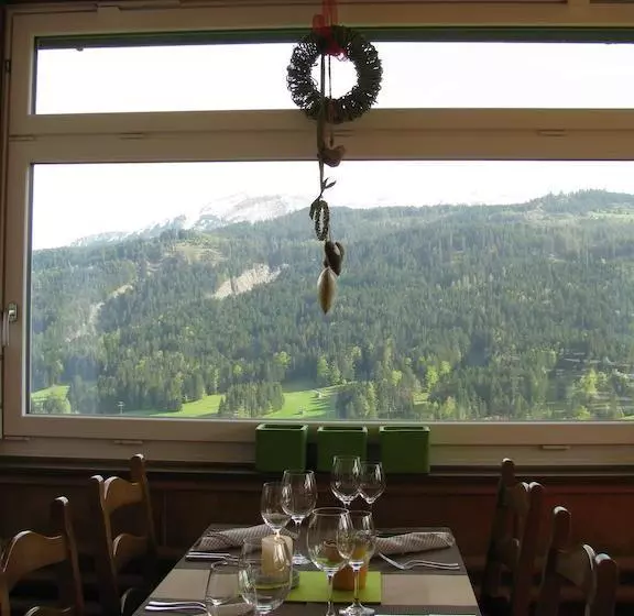 Hotelli Zimmer & Z Morgä Schönenboden