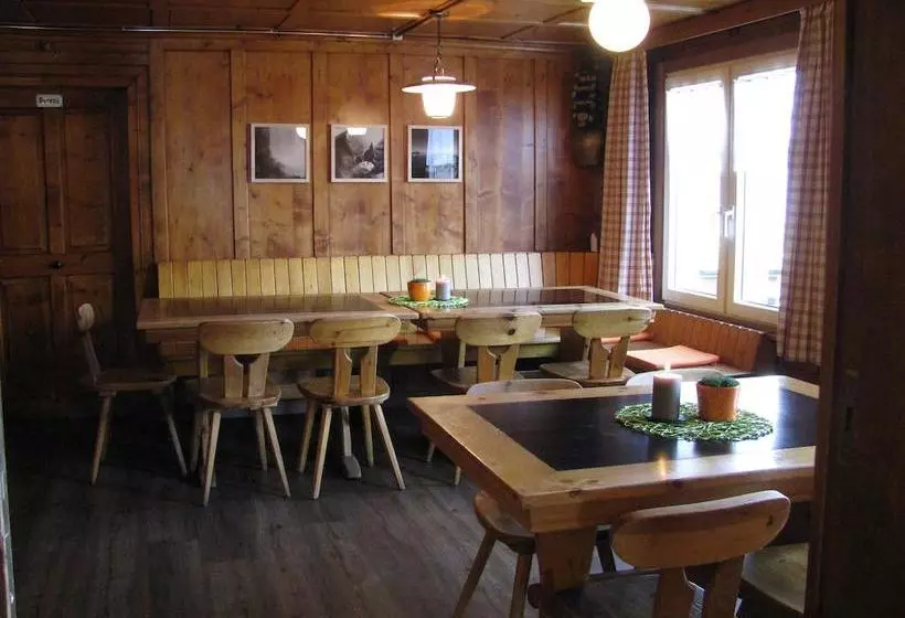 Hotelli Zimmer & Z Morgä Schönenboden