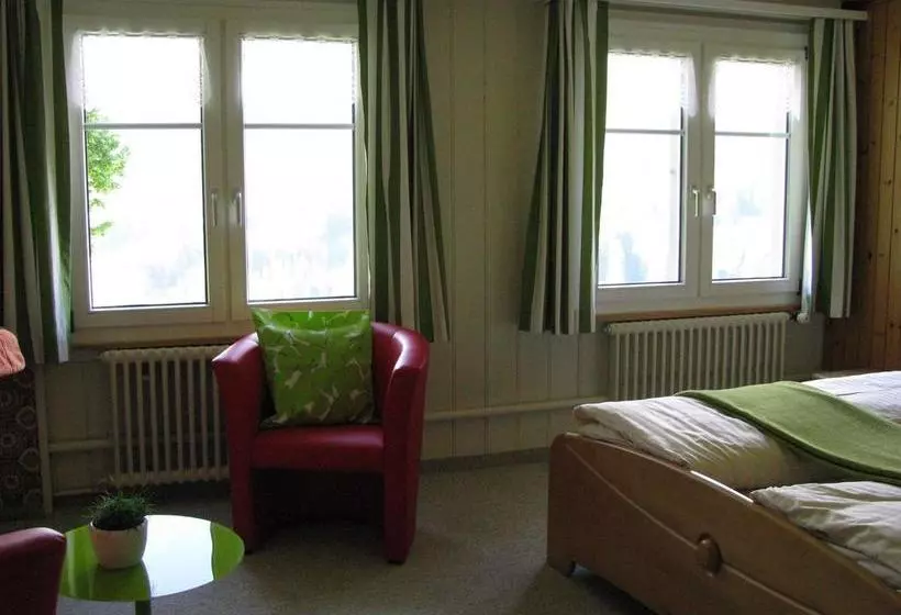 Hotelli Zimmer & Z Morgä Schönenboden