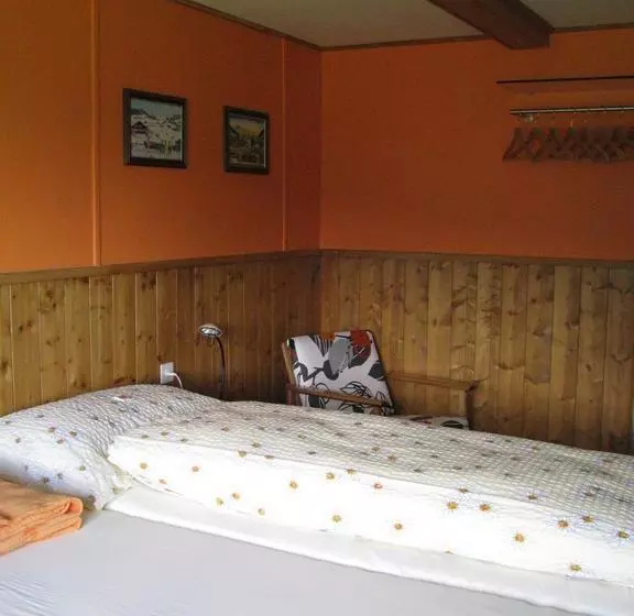 Hotelli Zimmer & Z Morgä Schönenboden