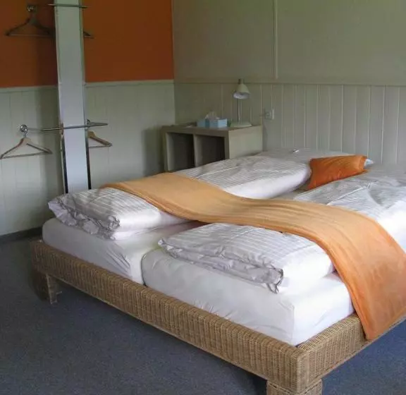 Hotelli Zimmer & Z Morgä Schönenboden